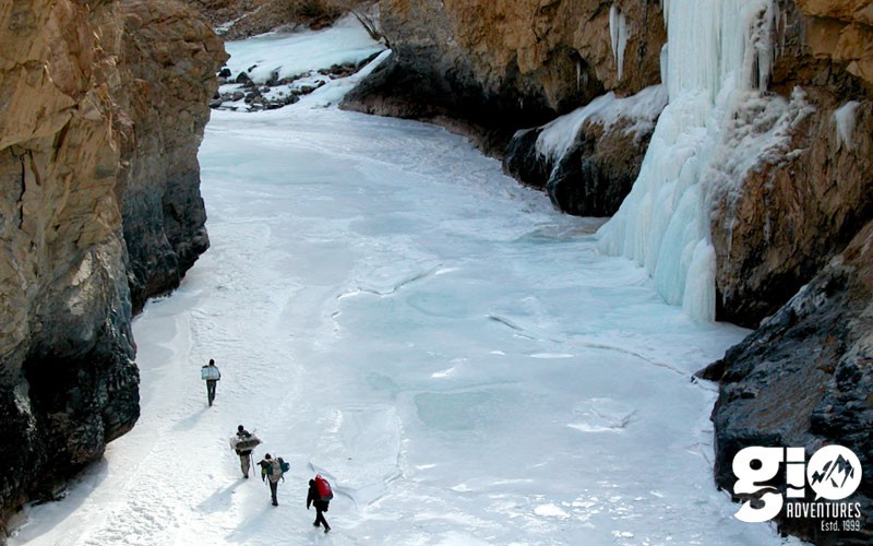 chadar-trek-ladakh-snow.jpg